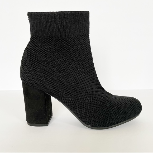 Seven Dials Women Bootie Teatime Closed Toe Ankle Boots Black Slip On 9.5 Fabric - Picture 2 of 10